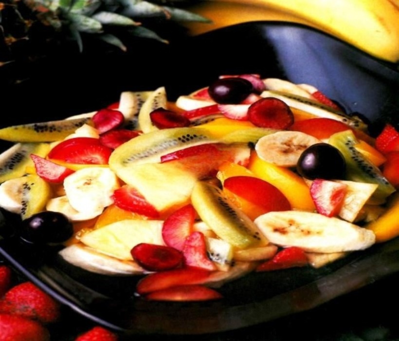 سالاد میوه ی گرمسیری