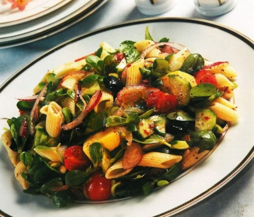 سالاد پاستا با خرفه