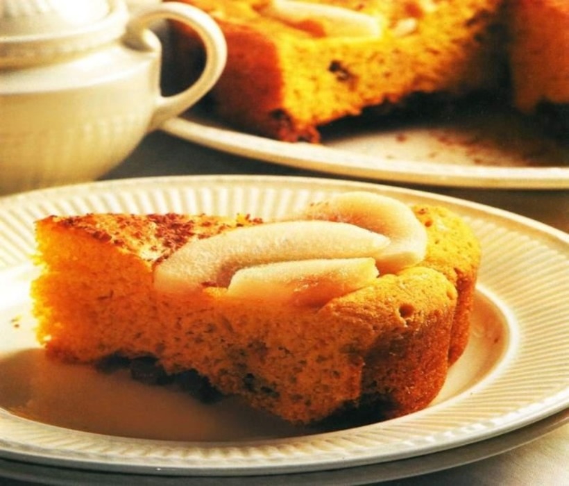 کیک شکلاتی با گلابی