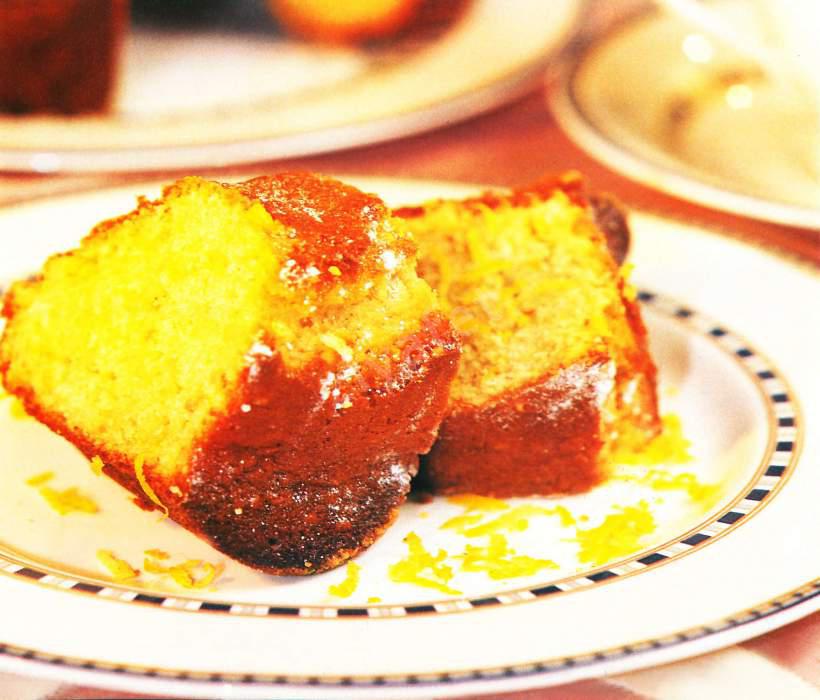 کیک لیمو و فندق