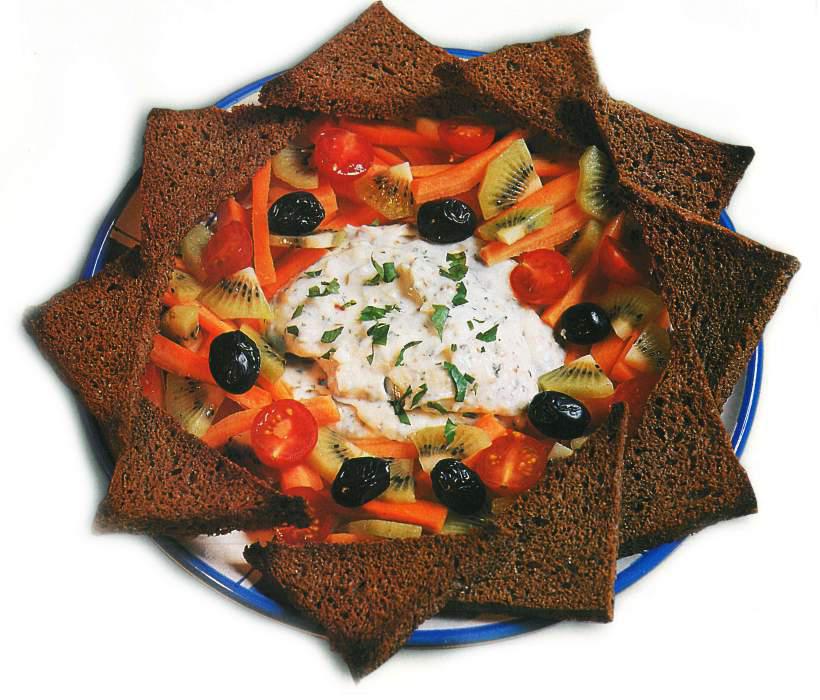 سالاد میوه با خامه پنیر